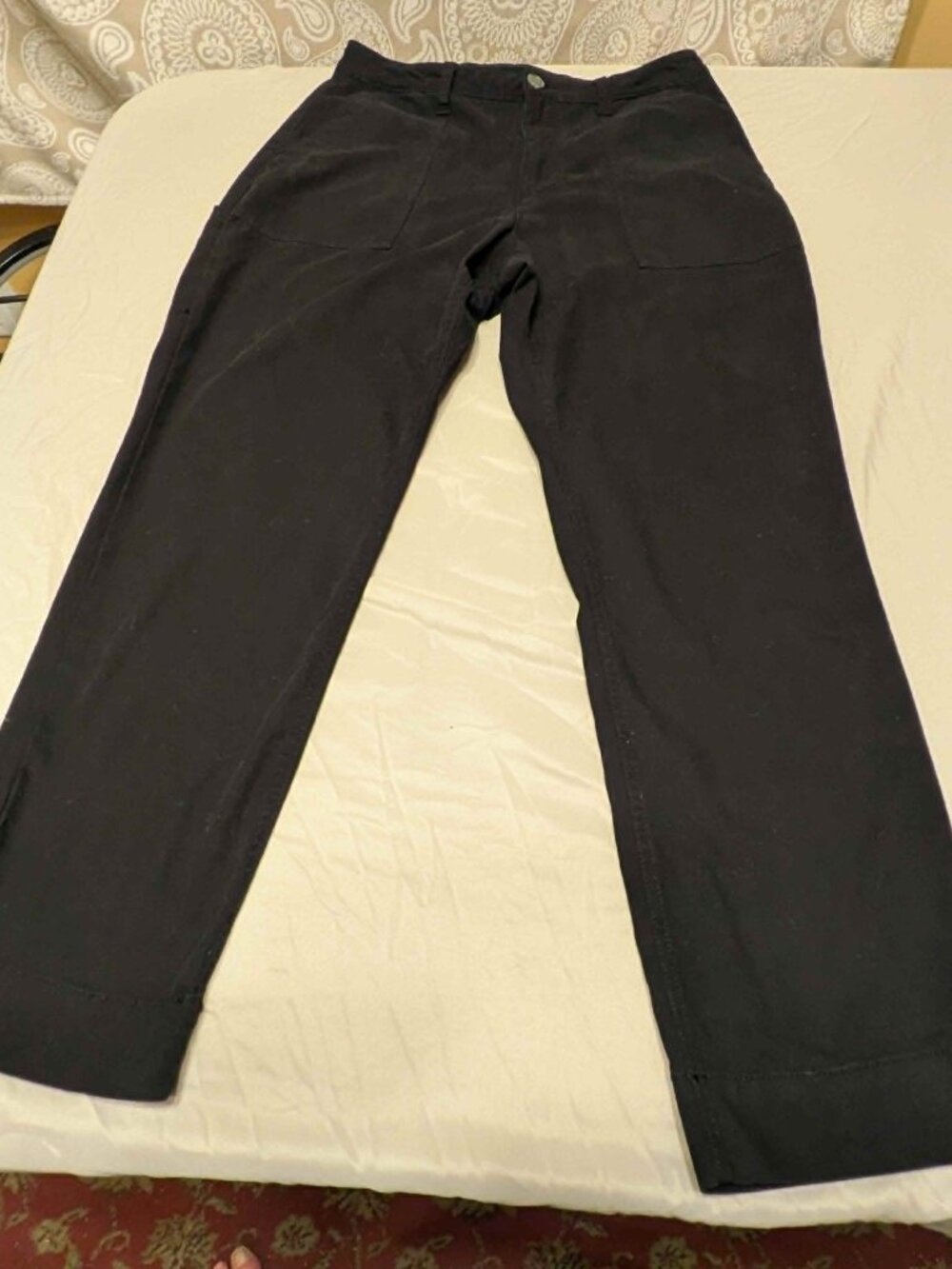 Old Navy Womens 8 Black Pull On Pants Straight Leg Utility Stretch Belt Detail